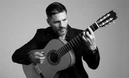 Nico Wells propone un show intimista donde el cantoporteño nos llevará por un recorrido de tangos clásicos